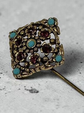 VTG Gothic Revival Gold Tone Filigree Stickpin Turquoise & Garnet Red Rhinestone
